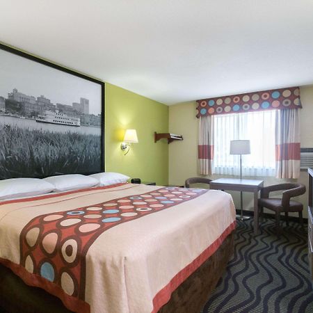 Hotel Super 8 By Wyndham Brunswick/St Simons Island Area Extérieur photo