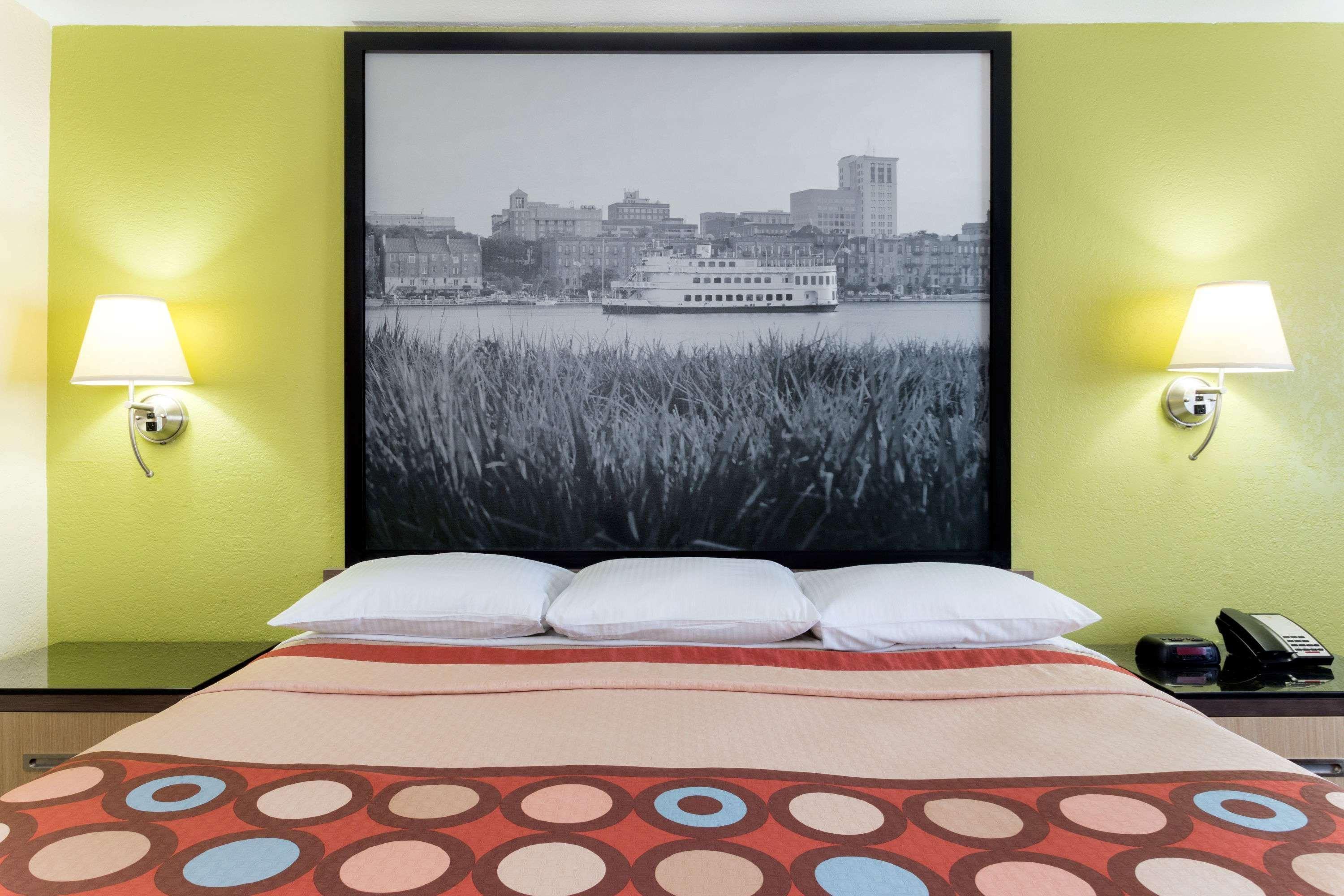 Hotel Super 8 By Wyndham Brunswick/St Simons Island Area Extérieur photo