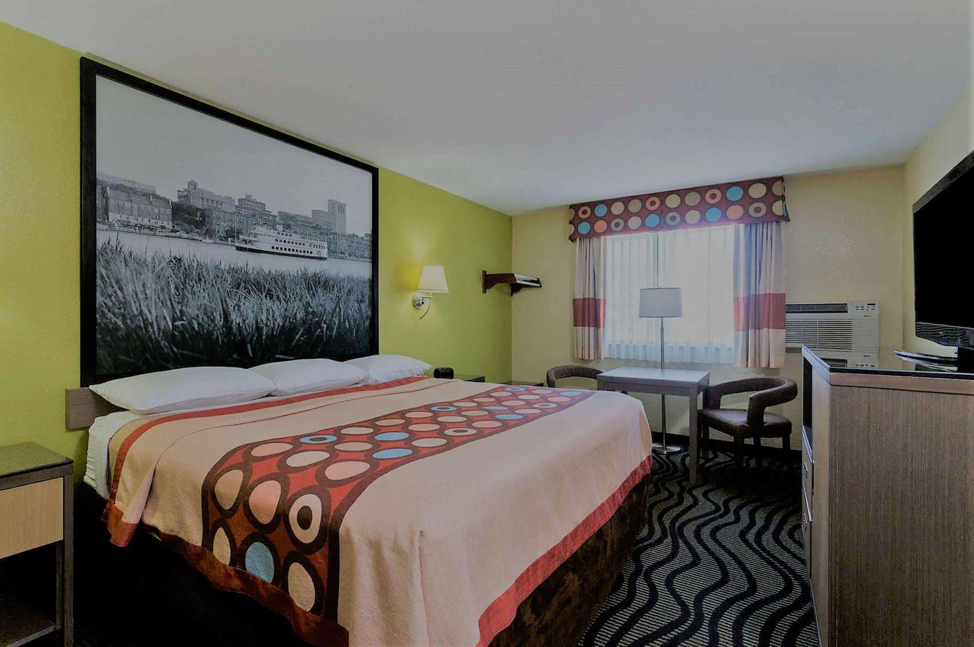 Hotel Super 8 By Wyndham Brunswick/St Simons Island Area Extérieur photo