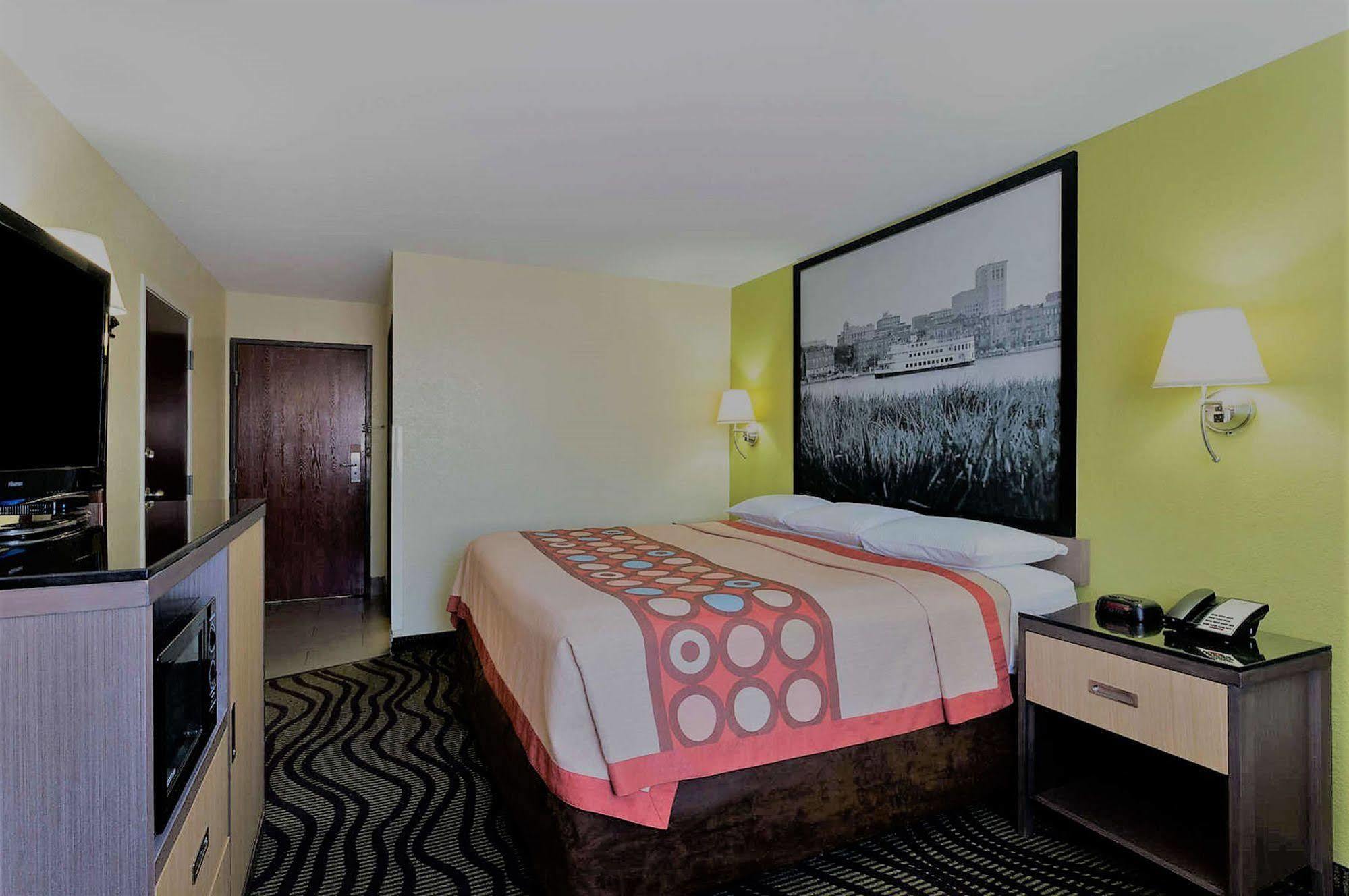 Hotel Super 8 By Wyndham Brunswick/St Simons Island Area Extérieur photo